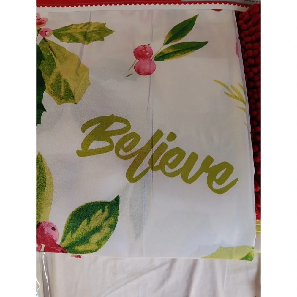 15 Piece Bath Set Christmas‎ Curtain Rugs Hooks Holiday Pretty Berries Decor
